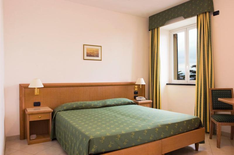 Hotel Riviera Arenzano Esterno foto